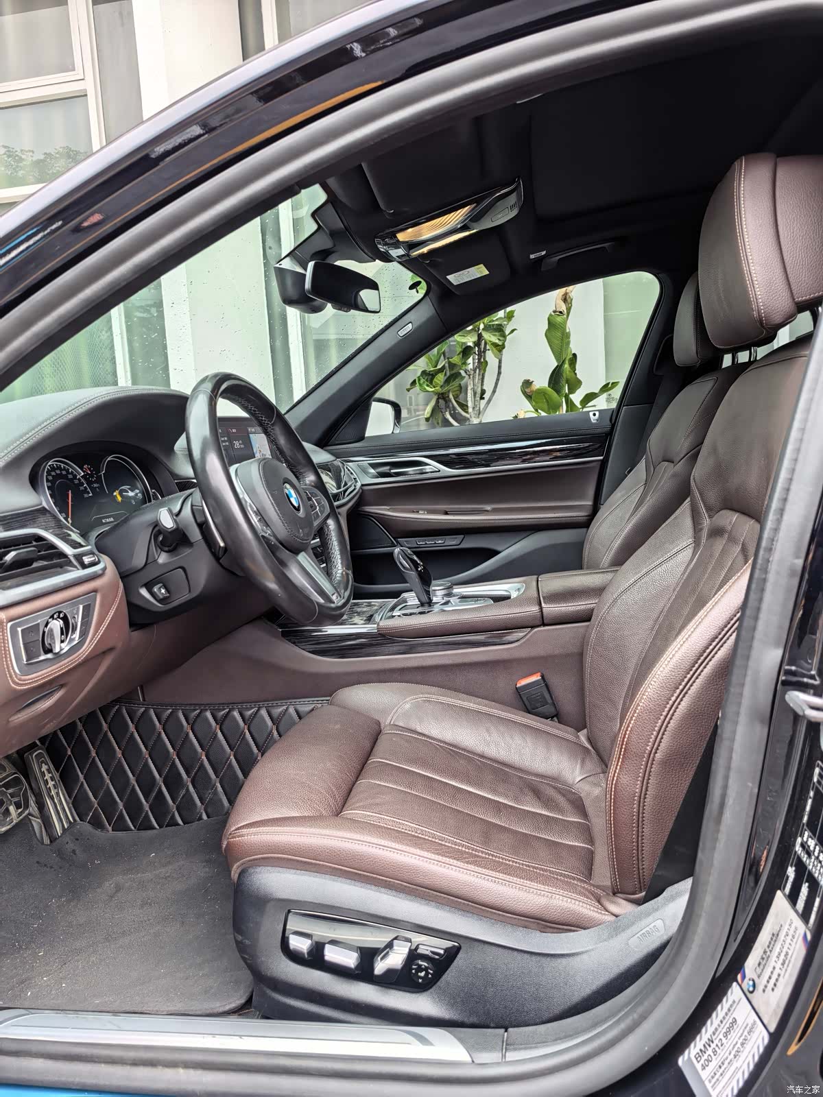 BMW 7 Series, 2019 все фото