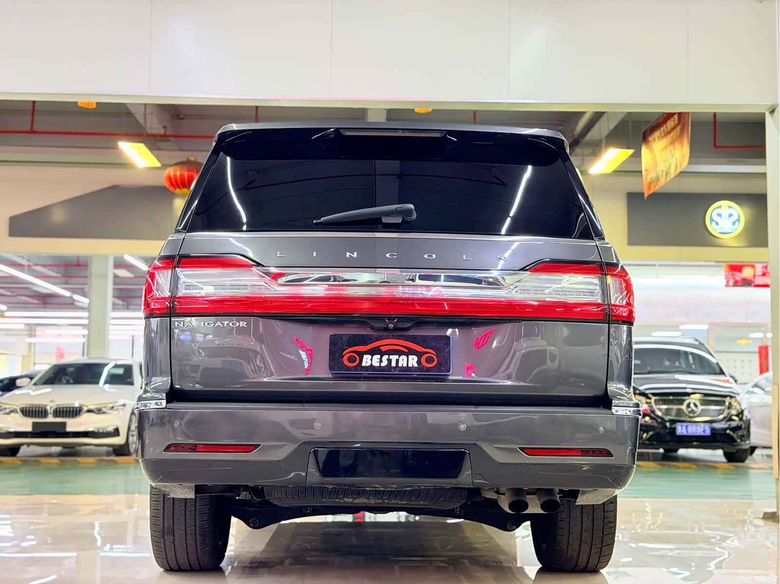 Lincoln Navigator, 2018 3