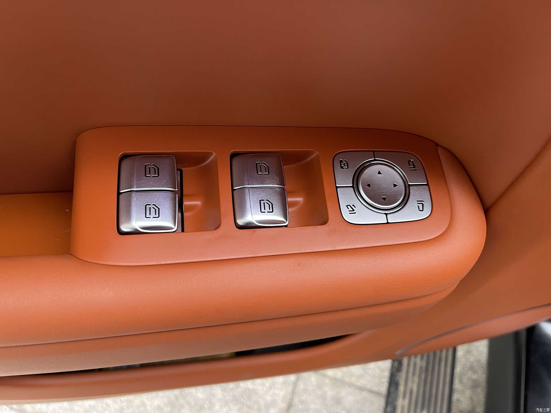 Li Auto L9, 2023 все фото