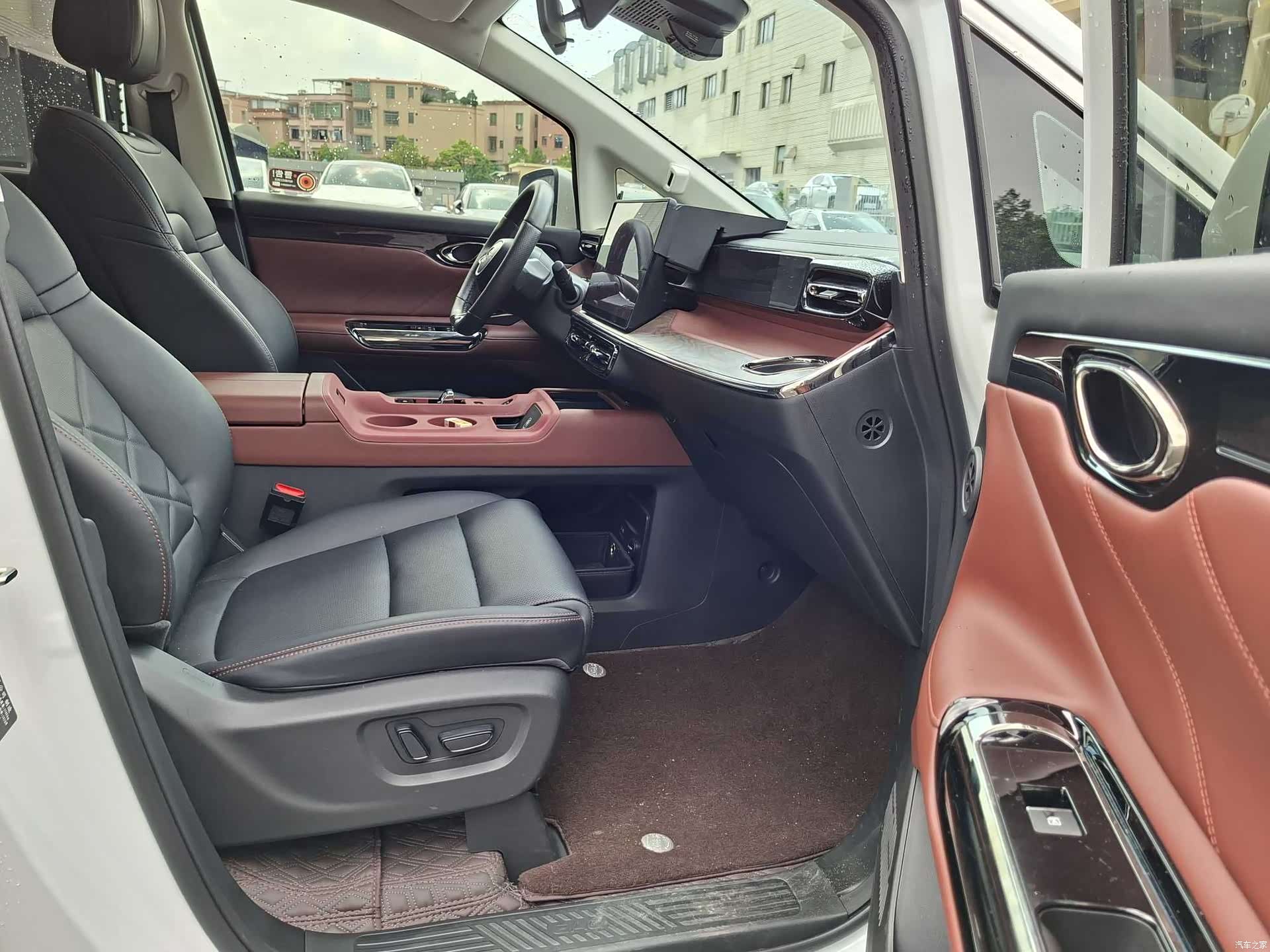 Trumpchi E8, 2024 20