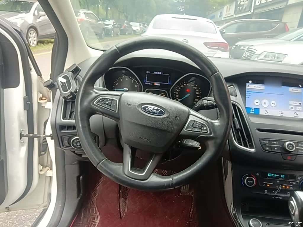 Ford Focus, 2016 11