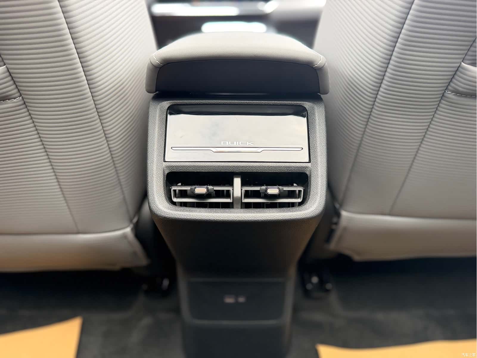 Buick E5, 2025 14