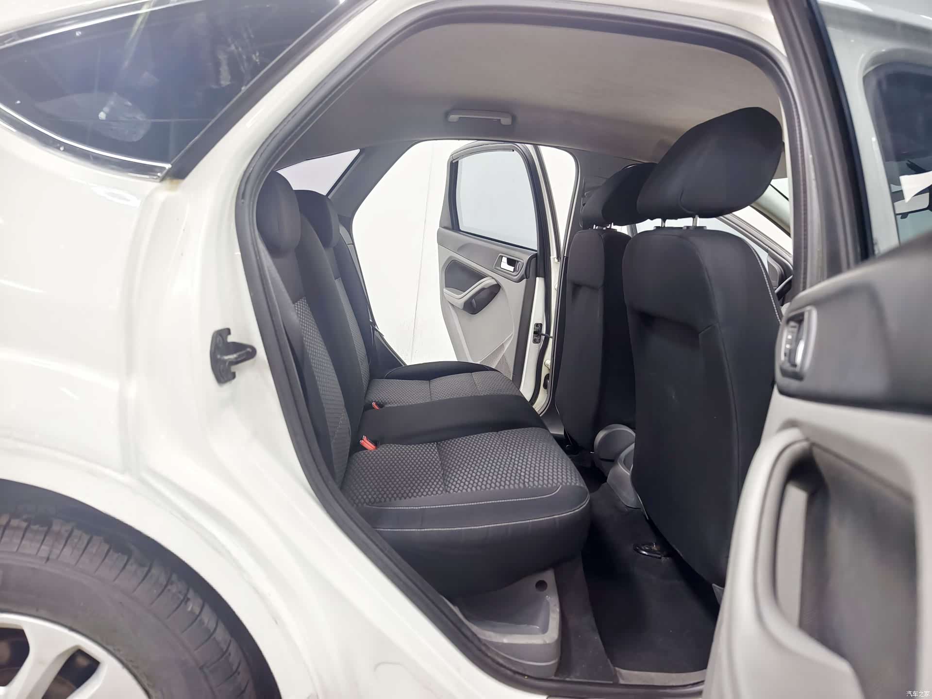 Ford Focus, 2013 15