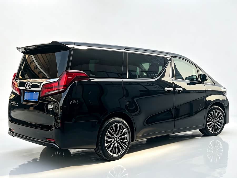 Toyota Alphard 2020, фото 2