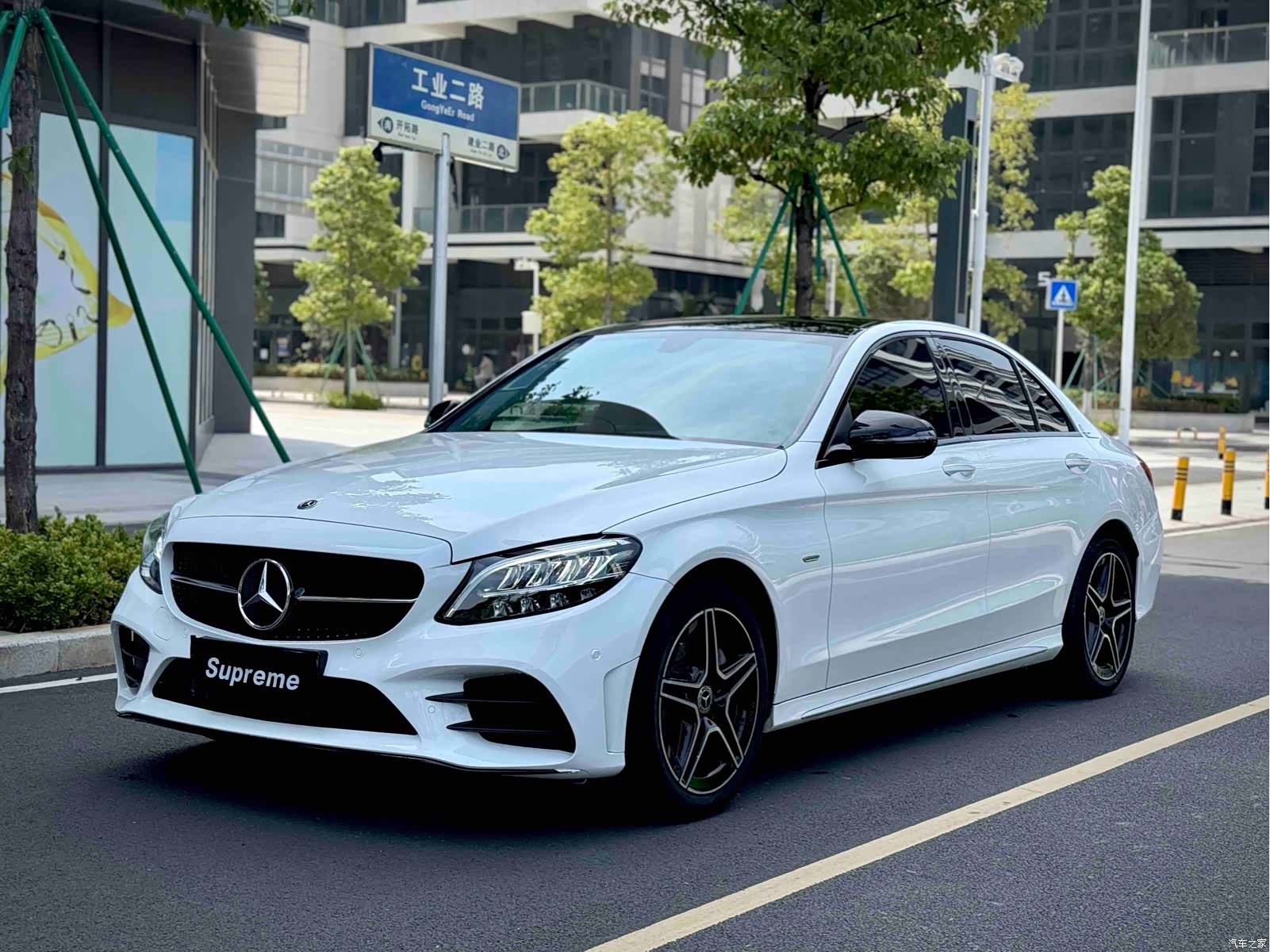 Mercedes-Benz C-Class, 2021 1