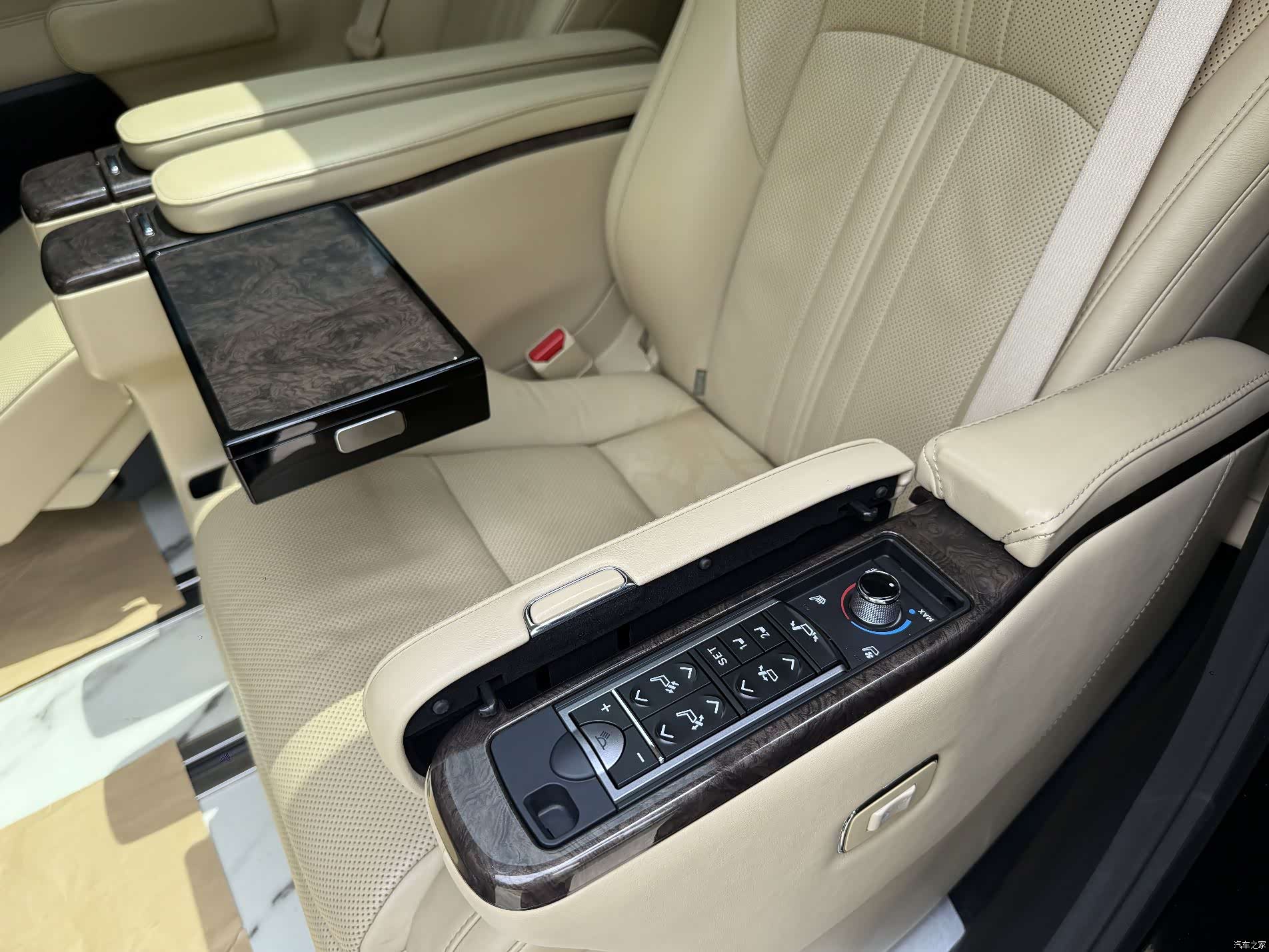 Toyota Alphard, 2018 18