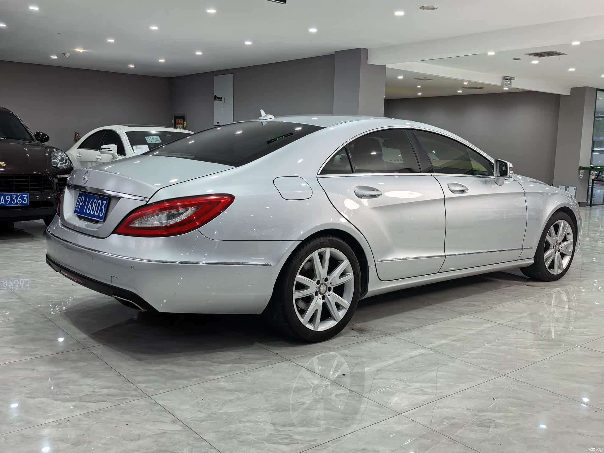 Mercedes-Benz CLS, 2014 7