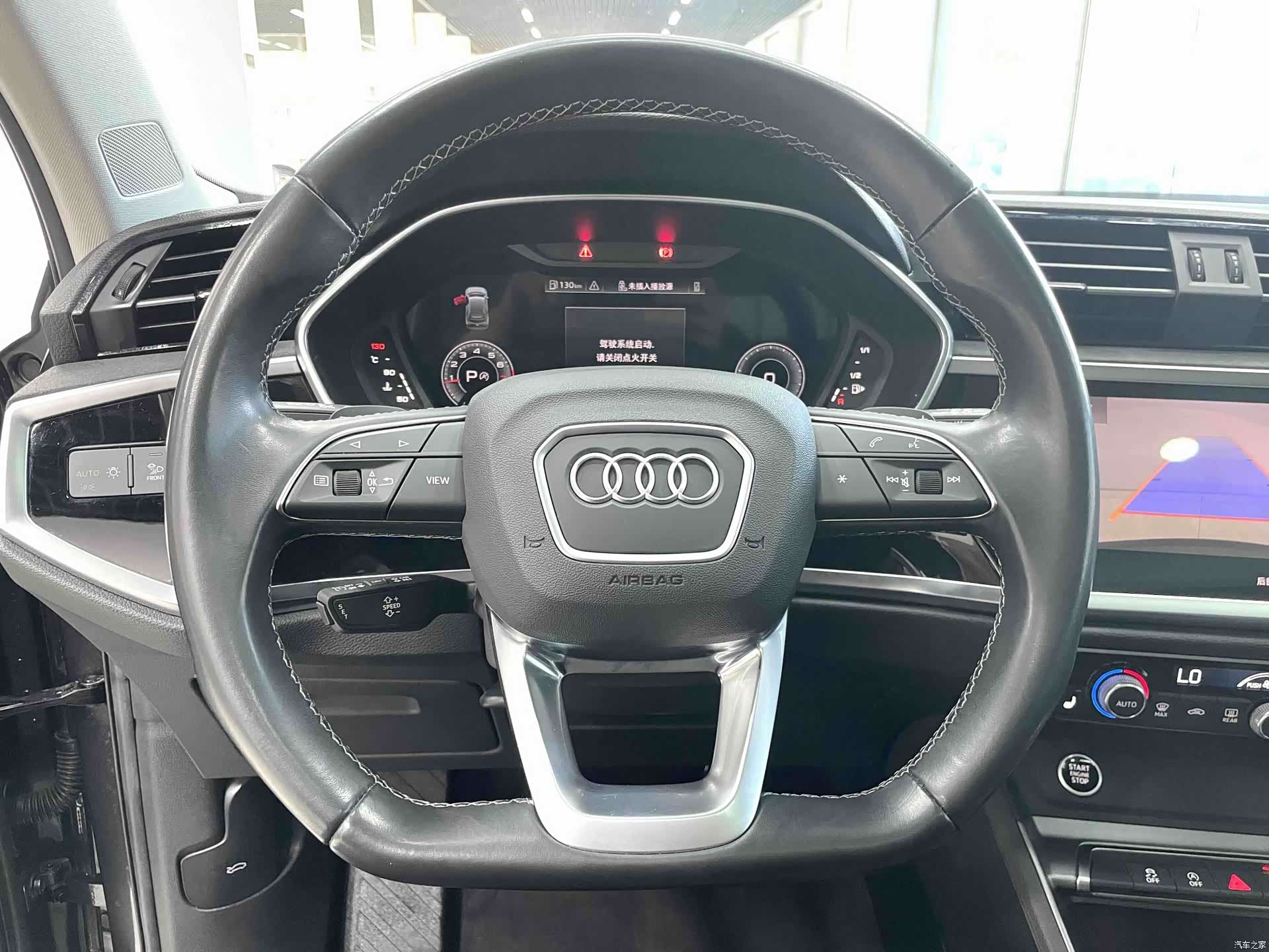 Audi Q3, 2022 8