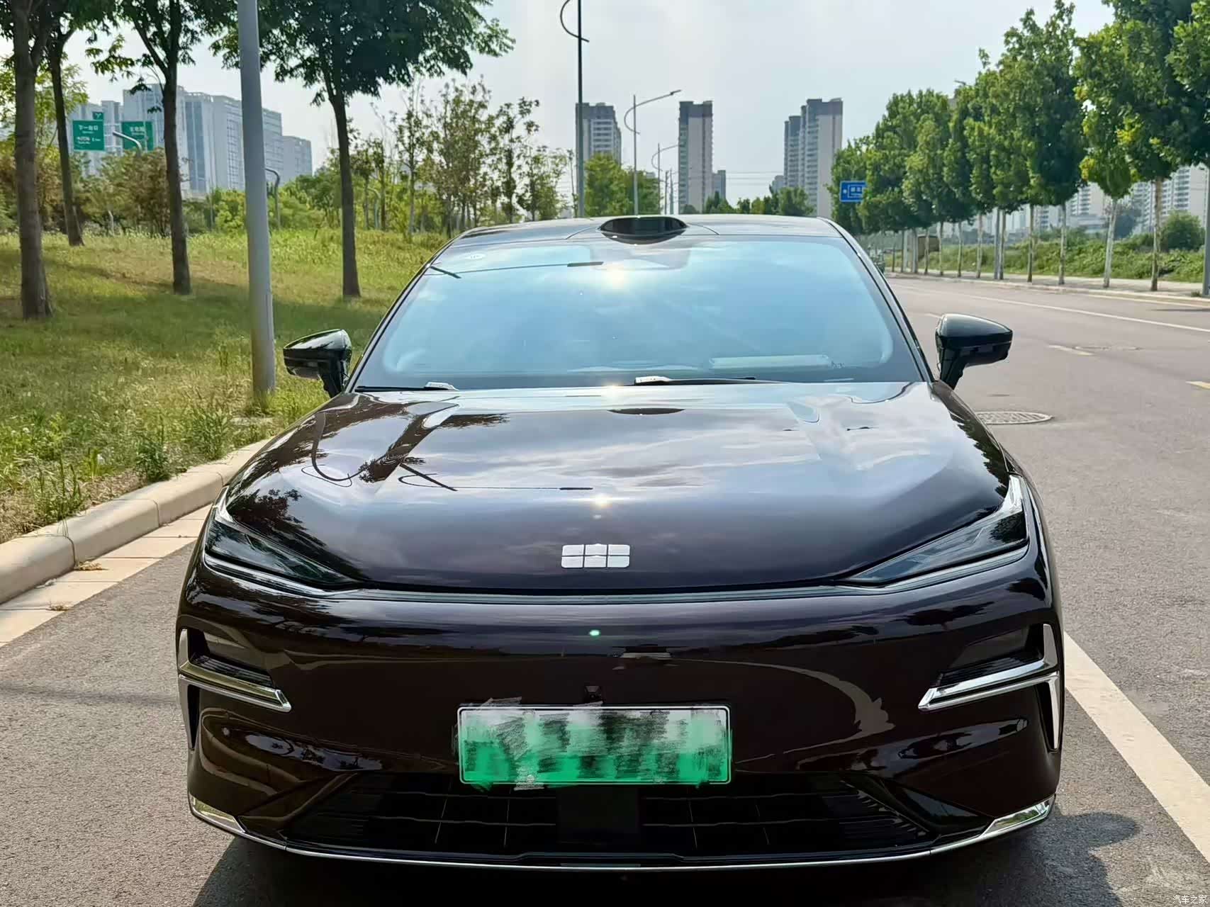 Geely 8