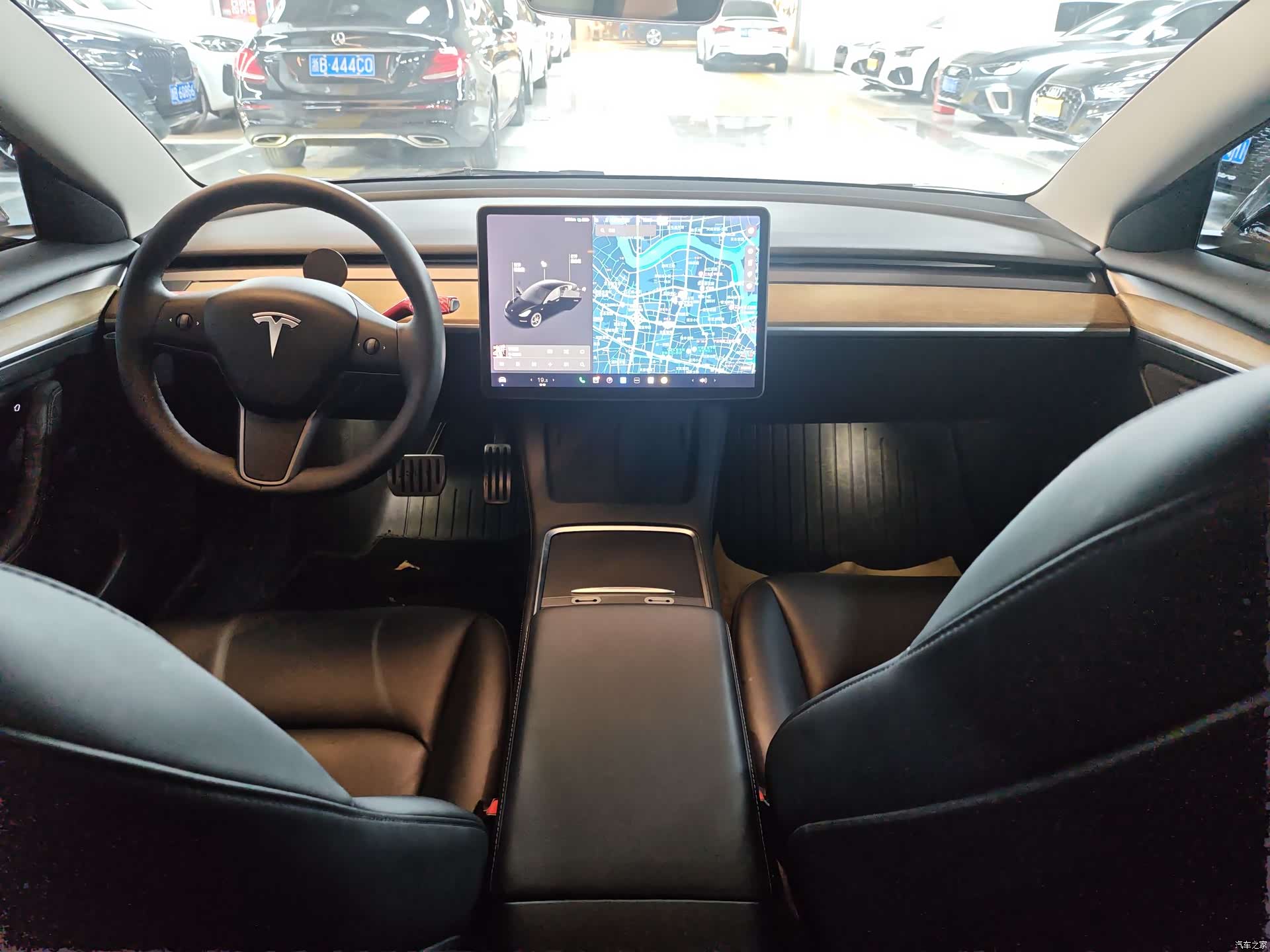 Tesla Model 3, 2021 4