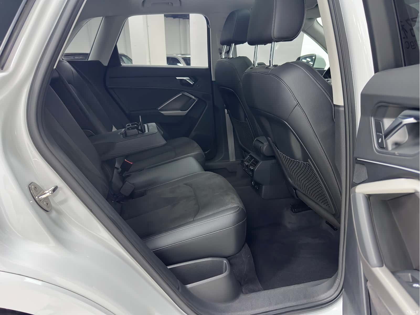 Audi Q3, 2022 12