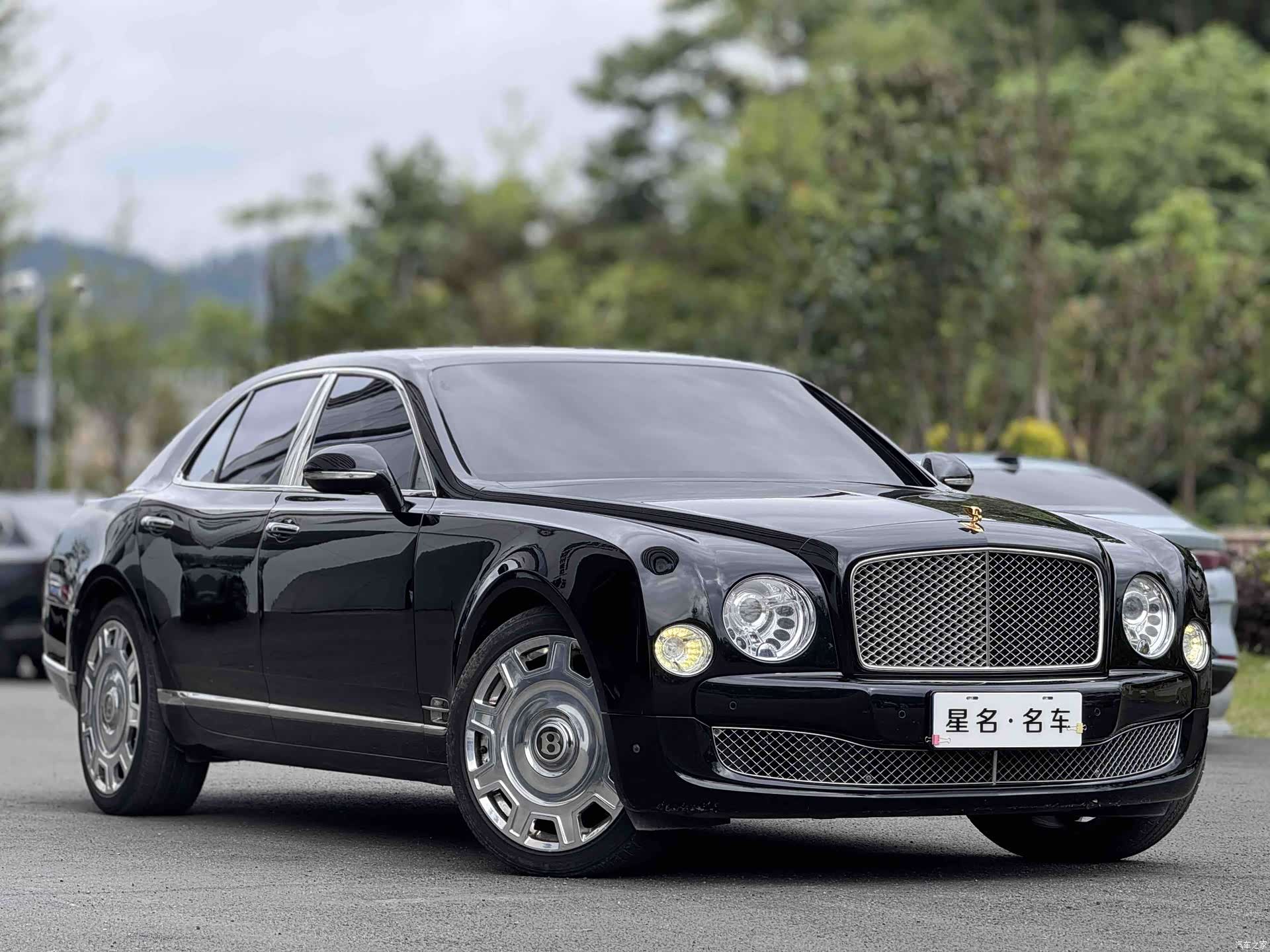 Bentley Mulsanne, 2015 3