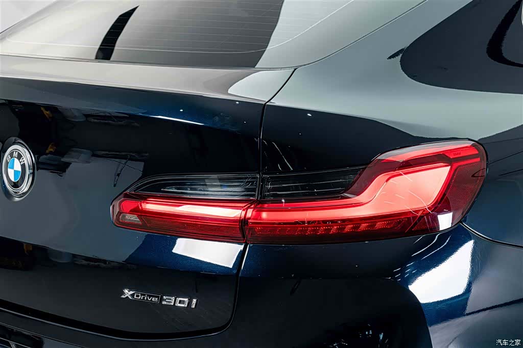 BMW X4, 2024 8
