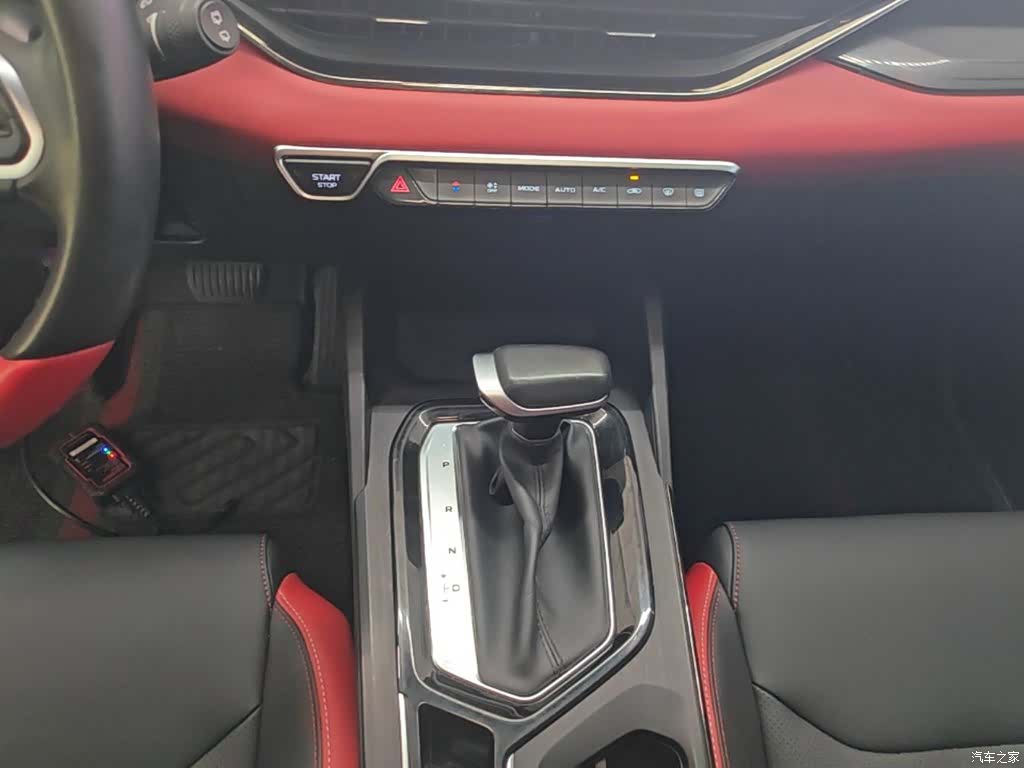 Geely Emgrand, 2022 14