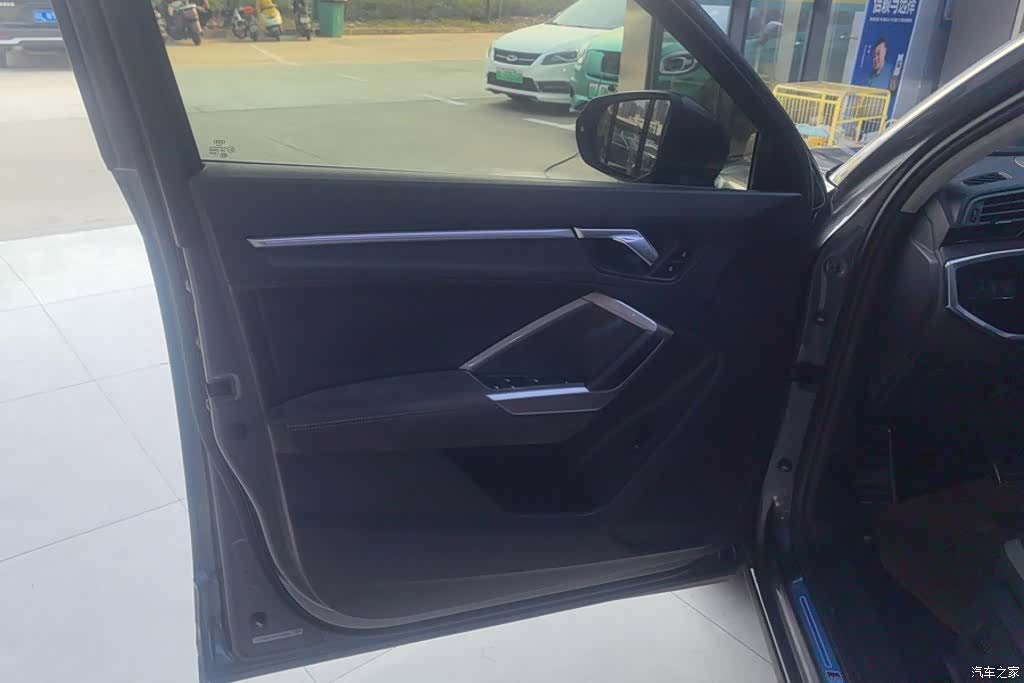 Audi Q3, 2022 7