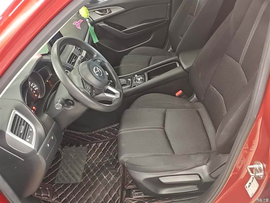 Mazda Mazda3, 2017 15