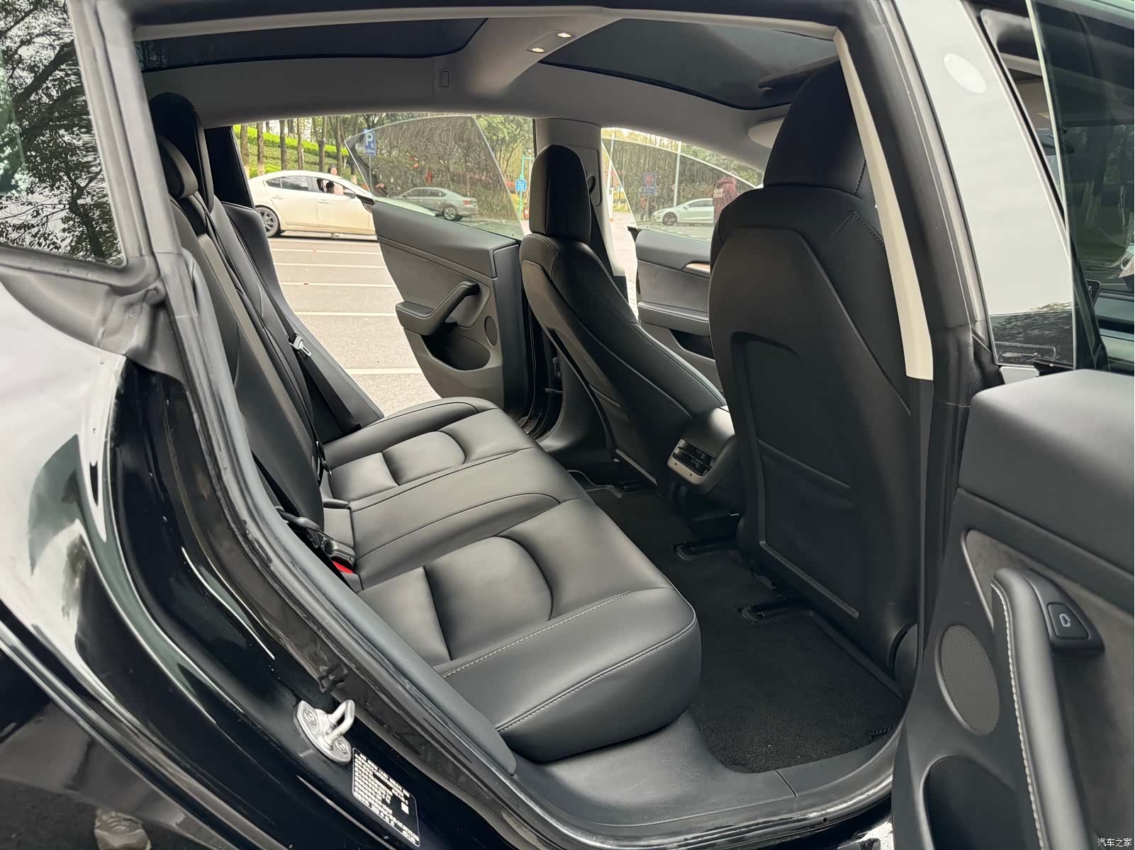 Tesla Model 3, 2023 9