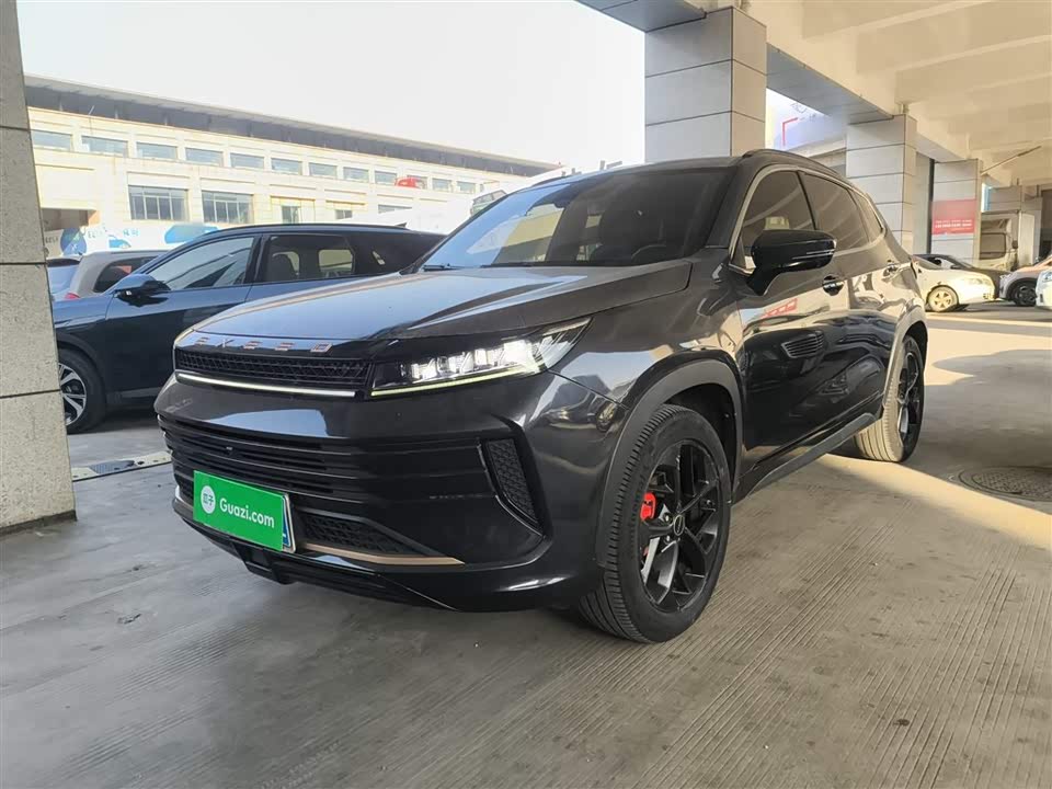 Exeed Chasing the wind