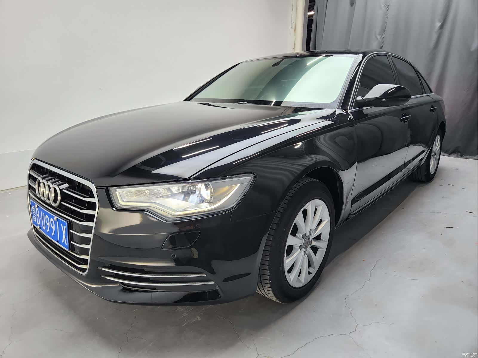Audi A6L, 2013 1