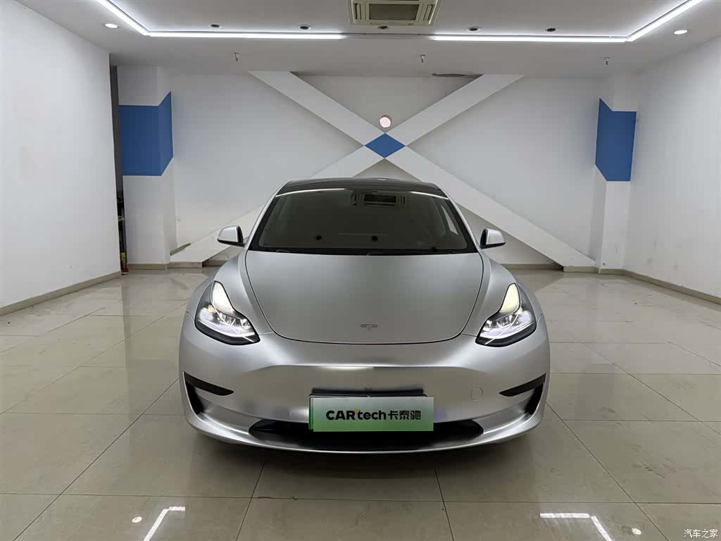 Tesla Model 3, 2023 3