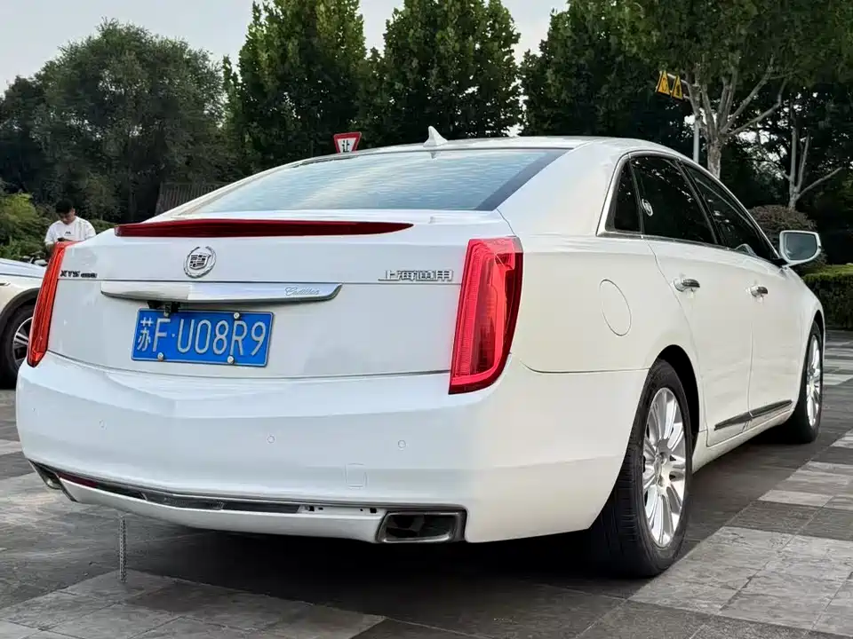 Cadillac XTS