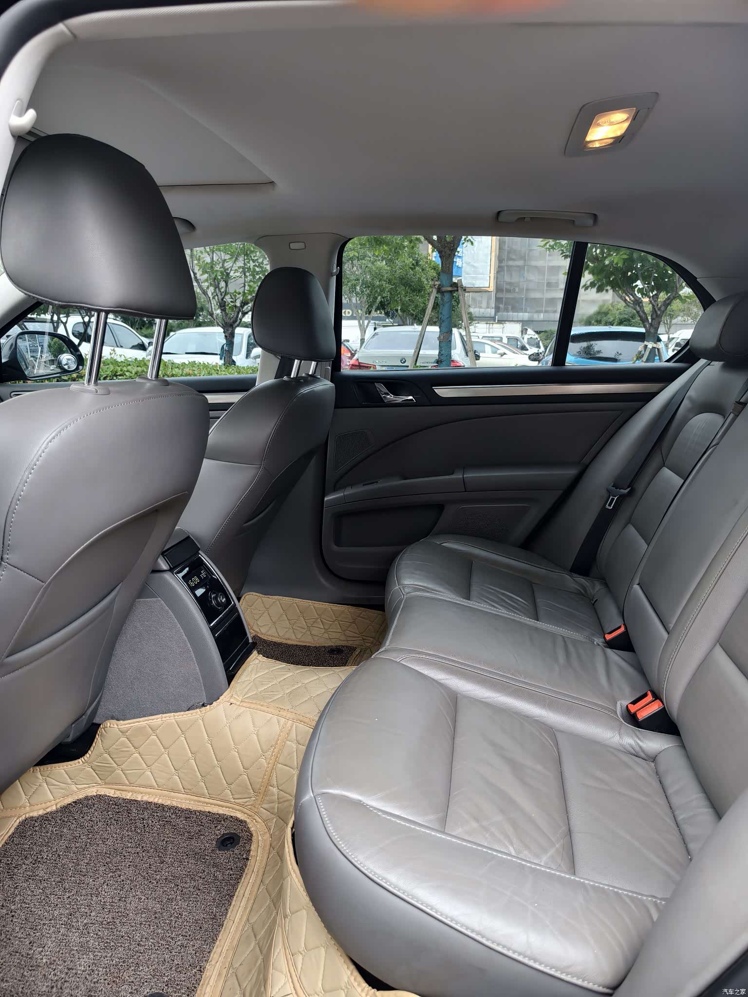 Skoda Superb, 2016 9