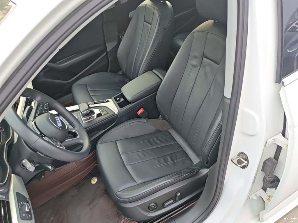 Audi A4L, 2018 15