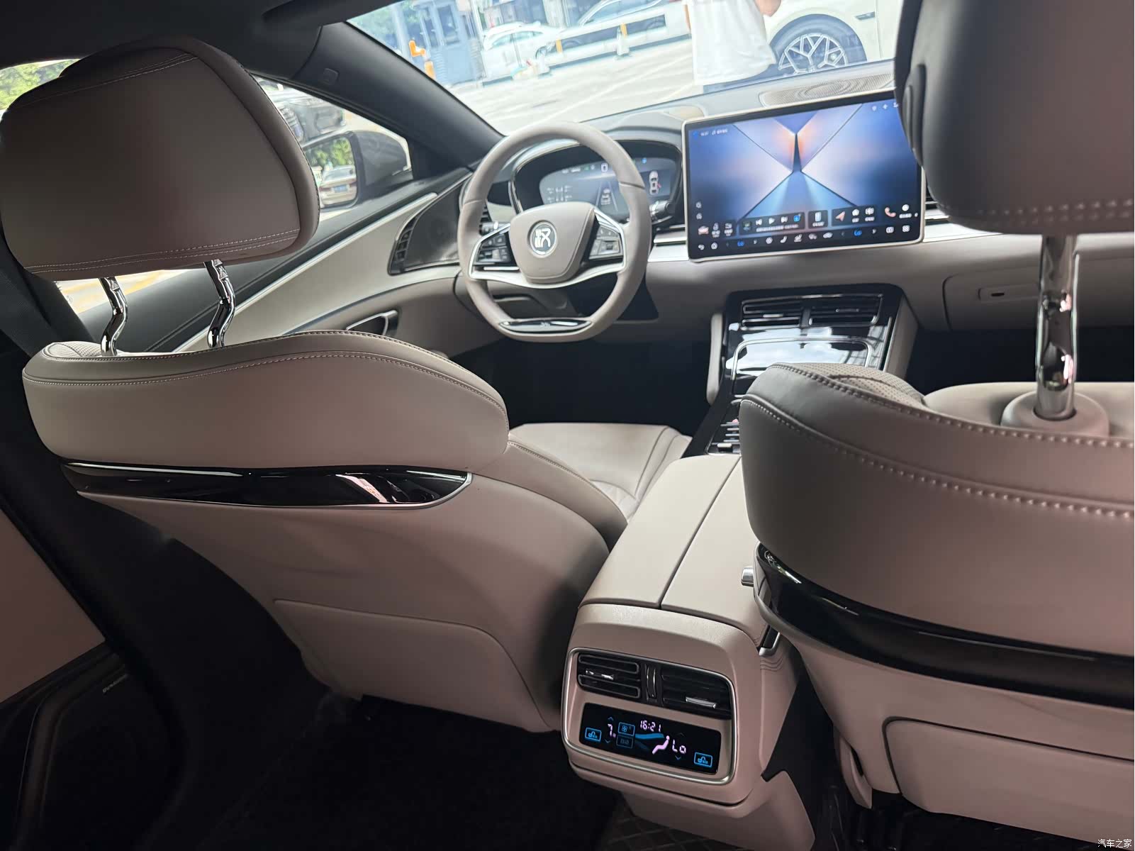 BYD Han, 2025 7
