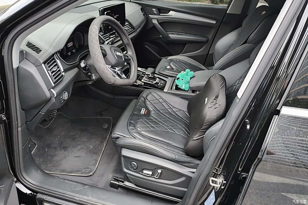 Audi Q5L, 2024 9