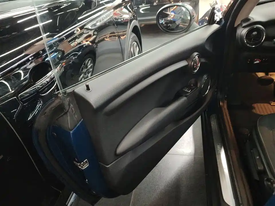 MINI MINI
