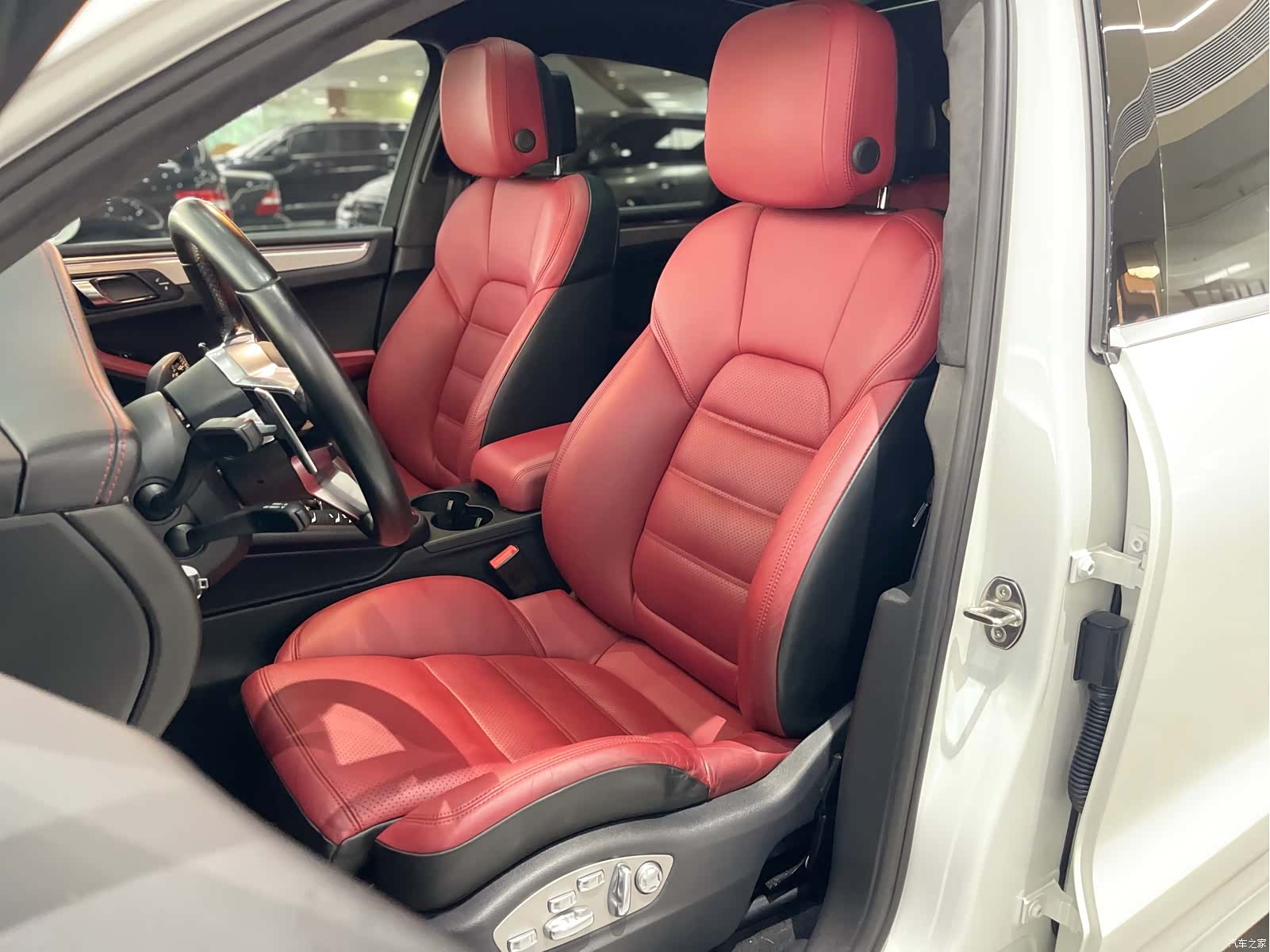 Porsche Macan, 2016 12