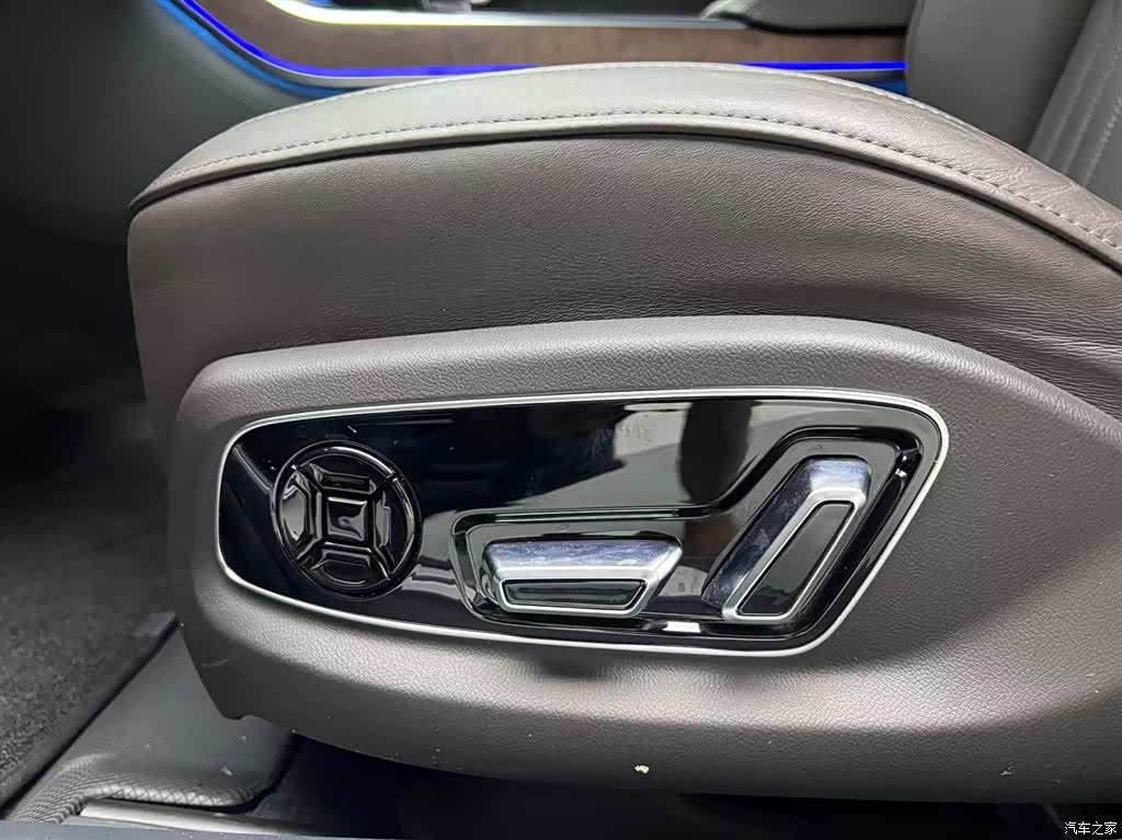 Audi A8L, 2020 6