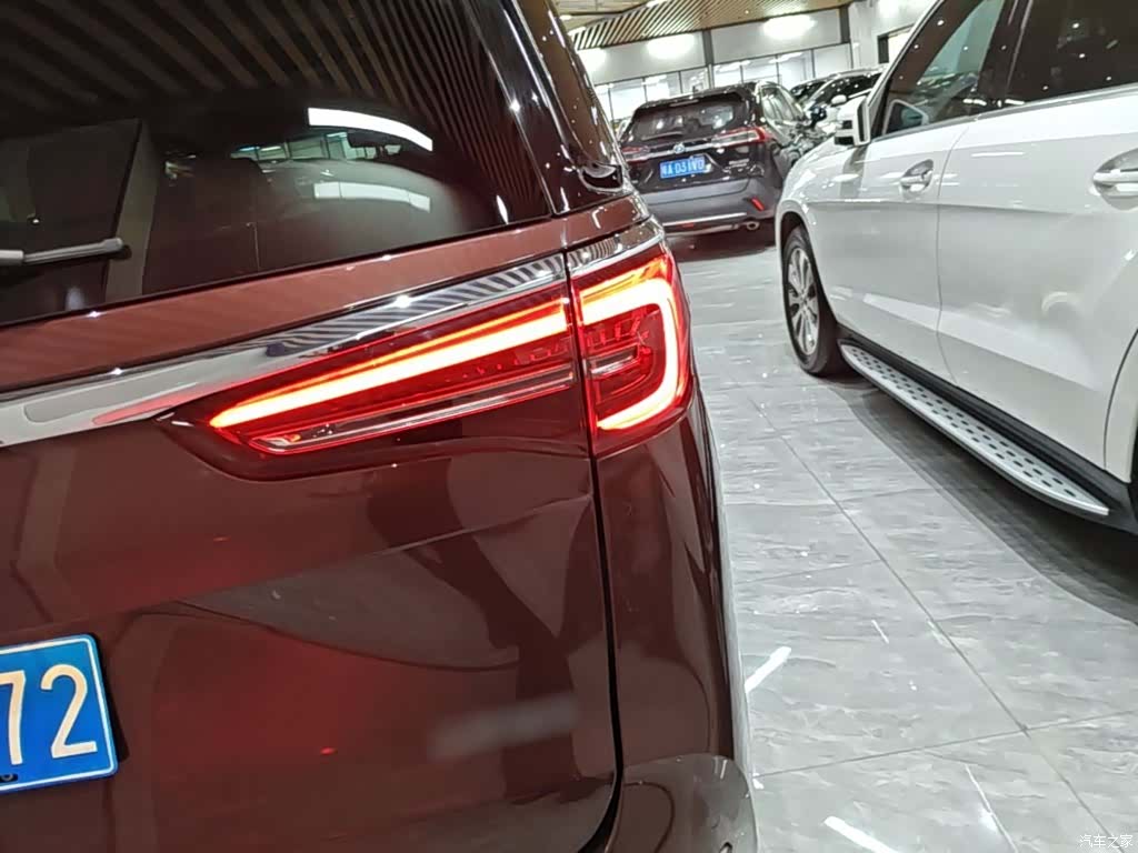 Buick GL8, 2022 8