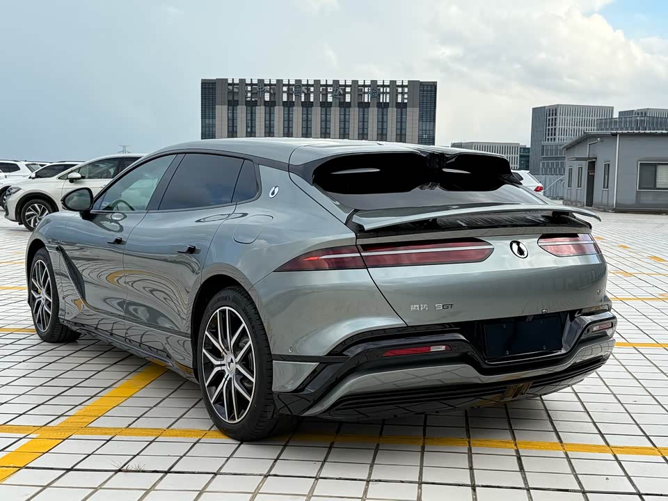 Denza Z9GT Denza Z9GT