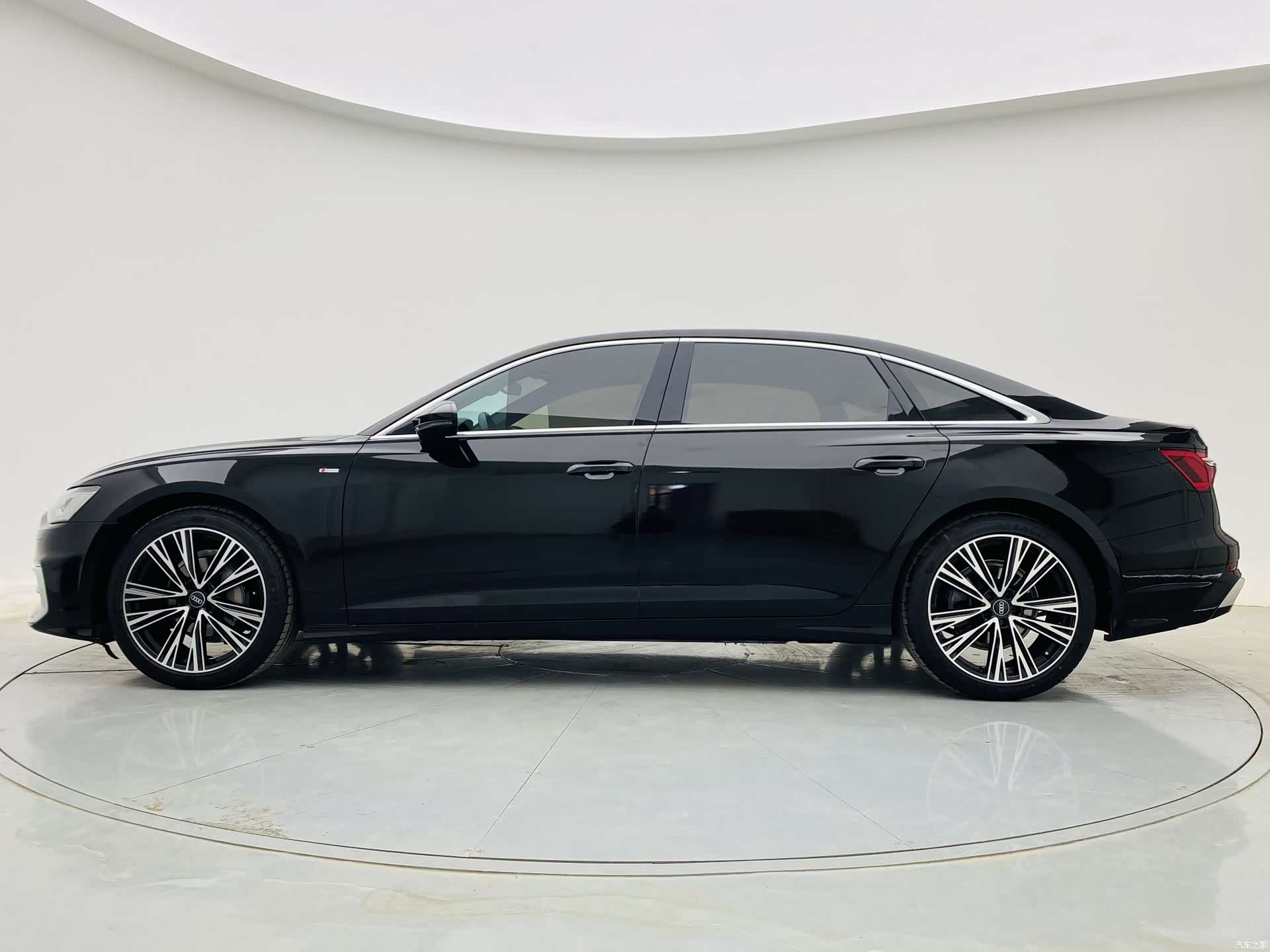 Audi A6L, 2023 4