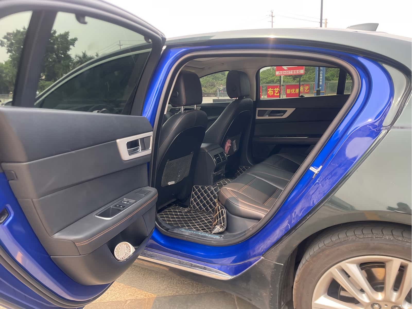 Land Rover XEL, 2018 9