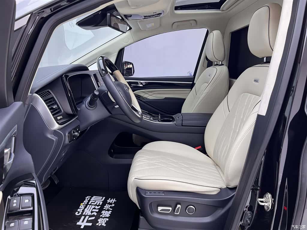 Trumpchi M8, 2022 16