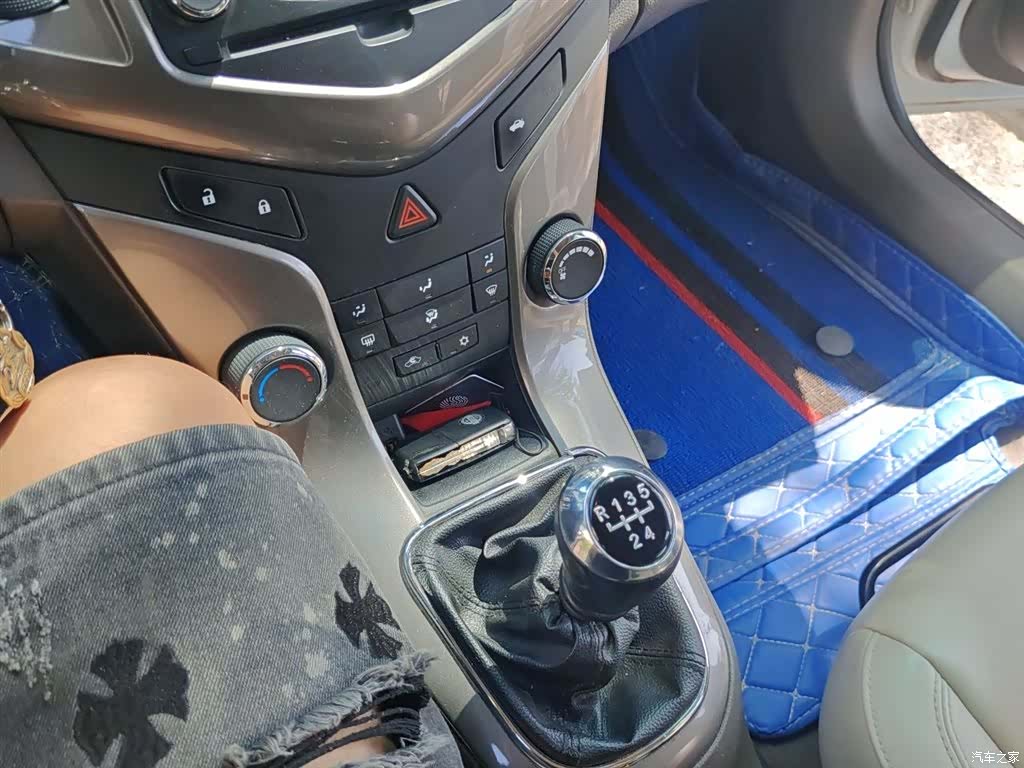 Chevrolet SE, 2016 15