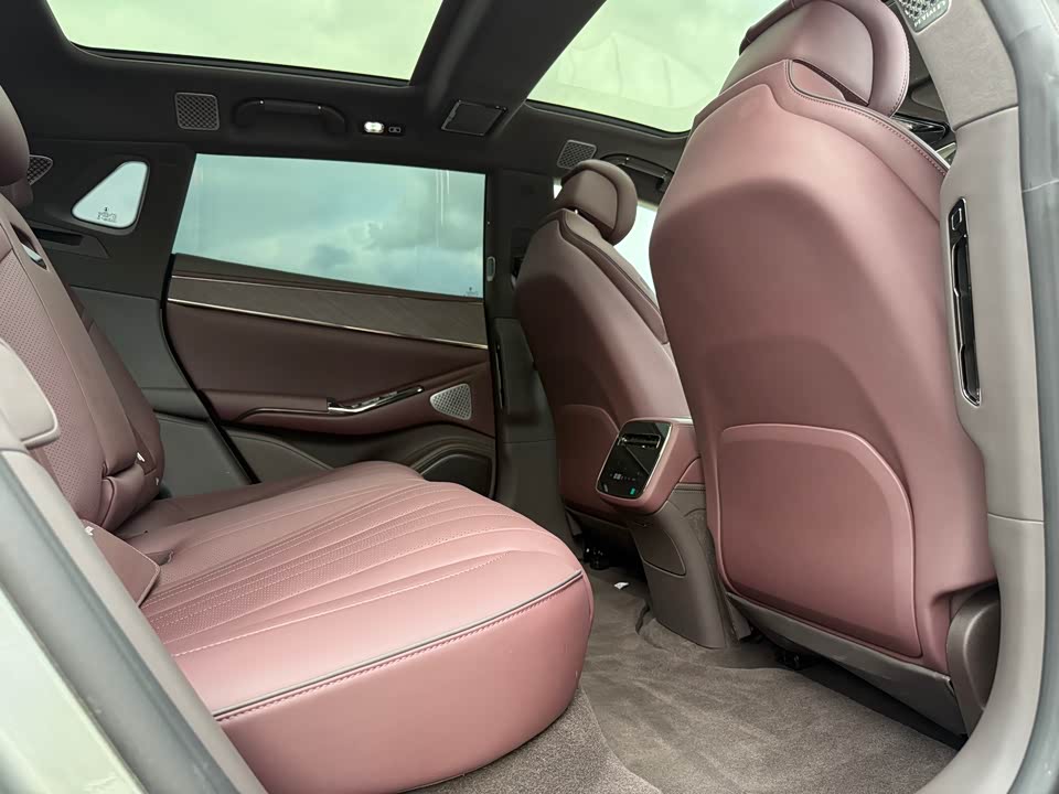 Denza Z9GT Denza Z9GT