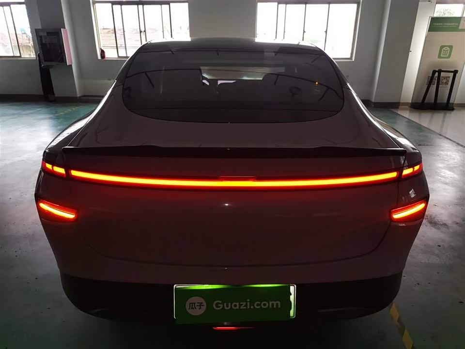 XPENG P7 XPENG P7