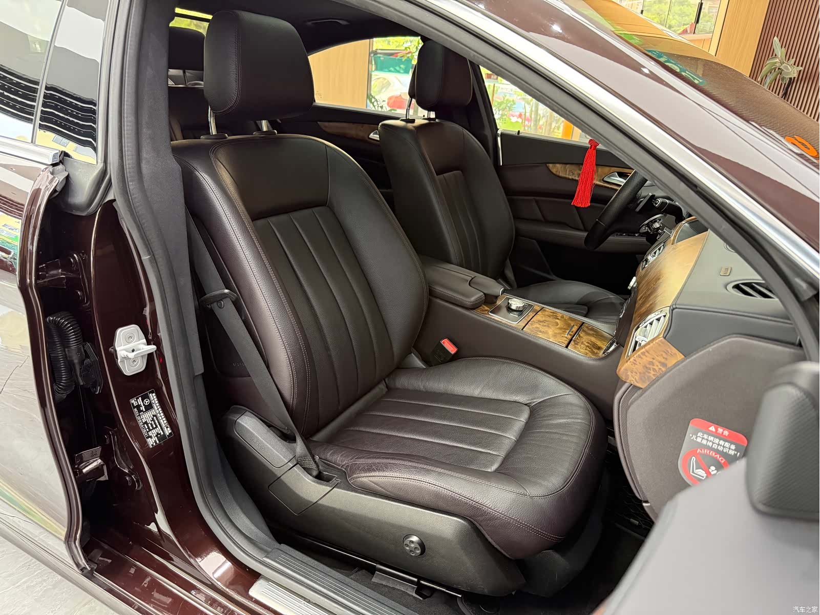 Mercedes-Benz CLS, 2014 23