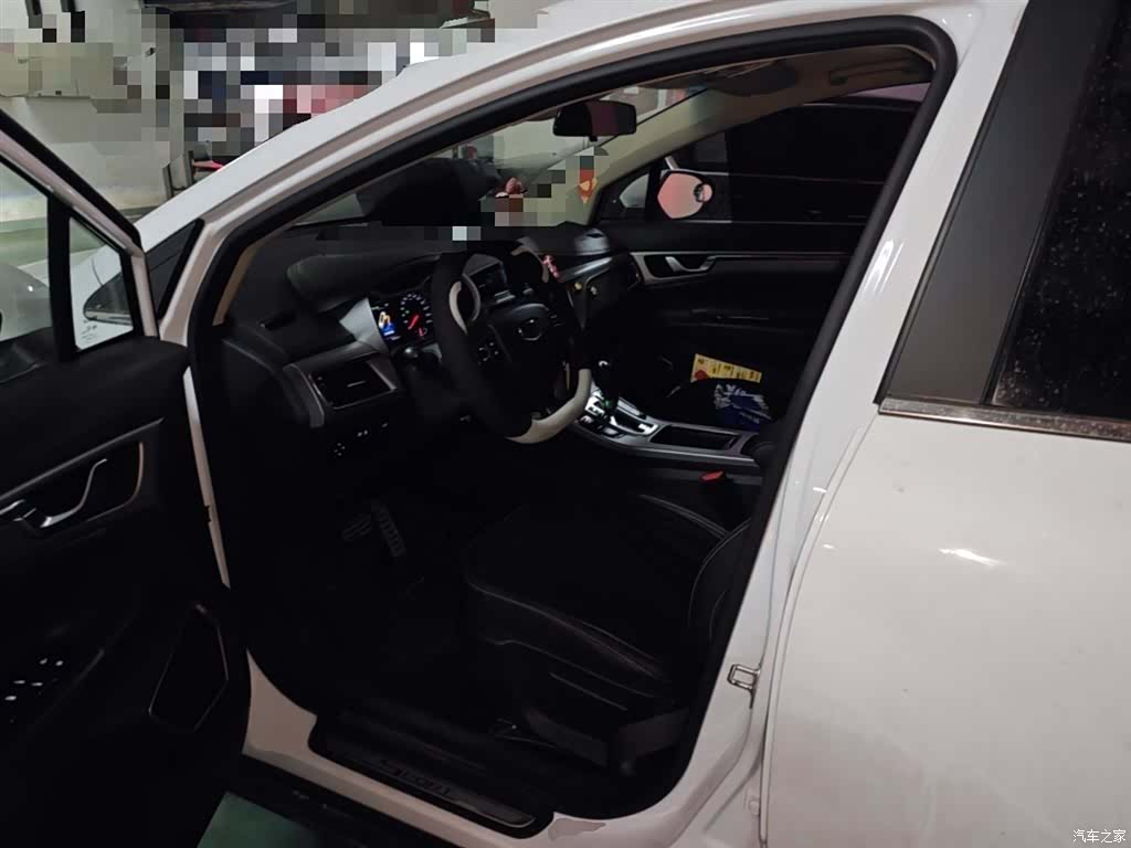 Geely Emgrand, 2019 8