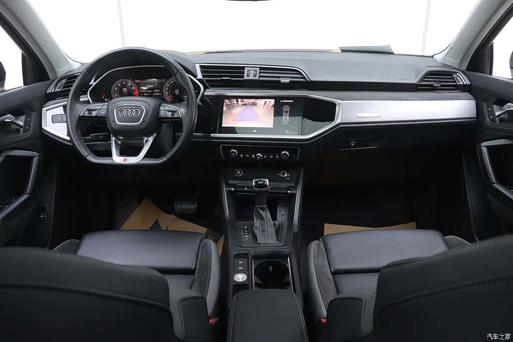 Audi Q3, 2022 23
