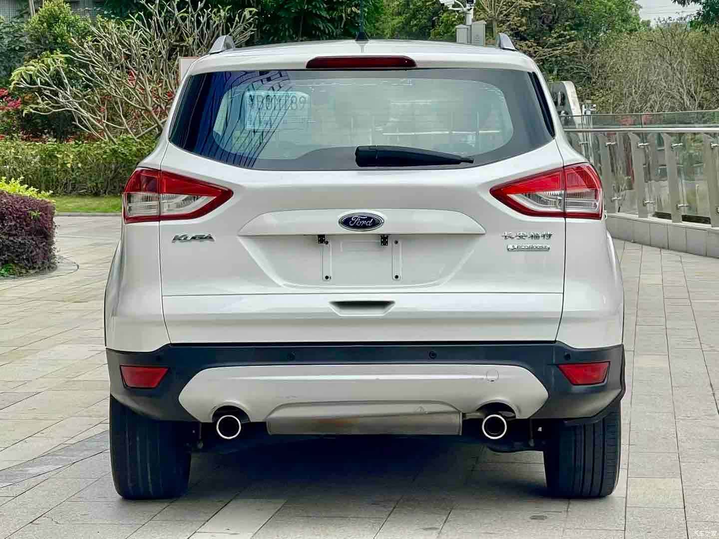 Ford Kuga, 2014 3