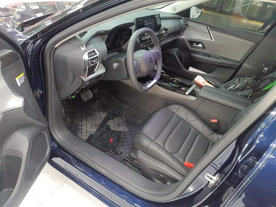 Citroen Versailles C5 X