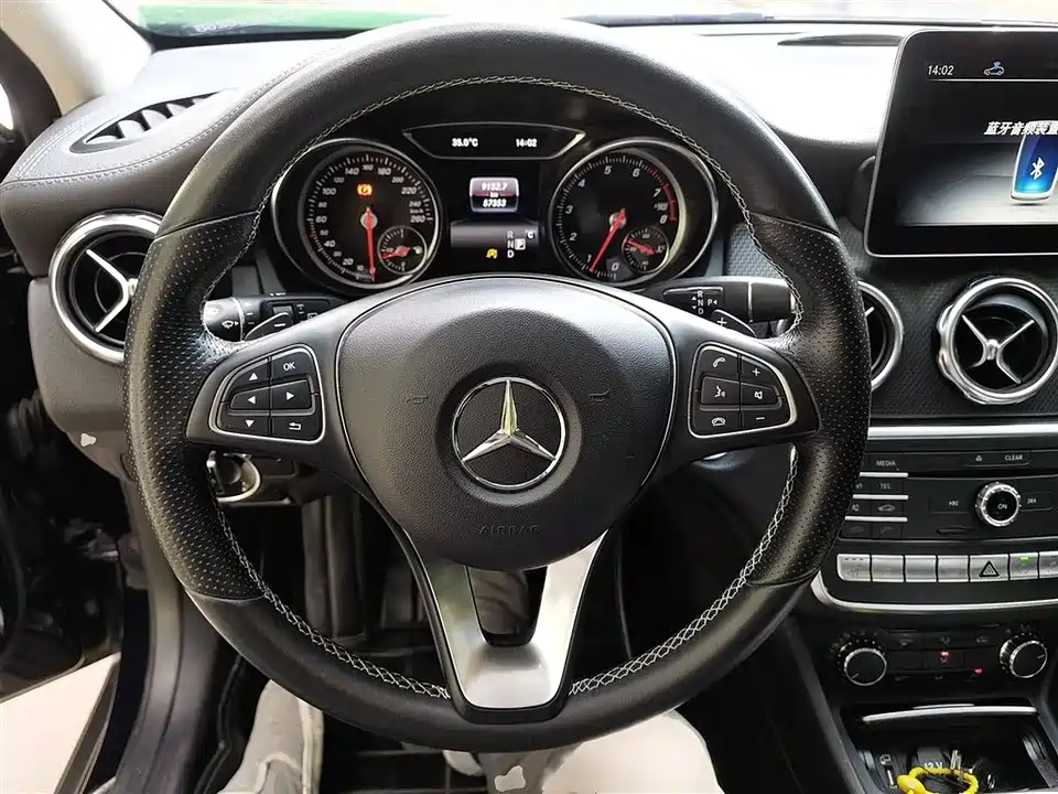 Mercedes-Benz GLA