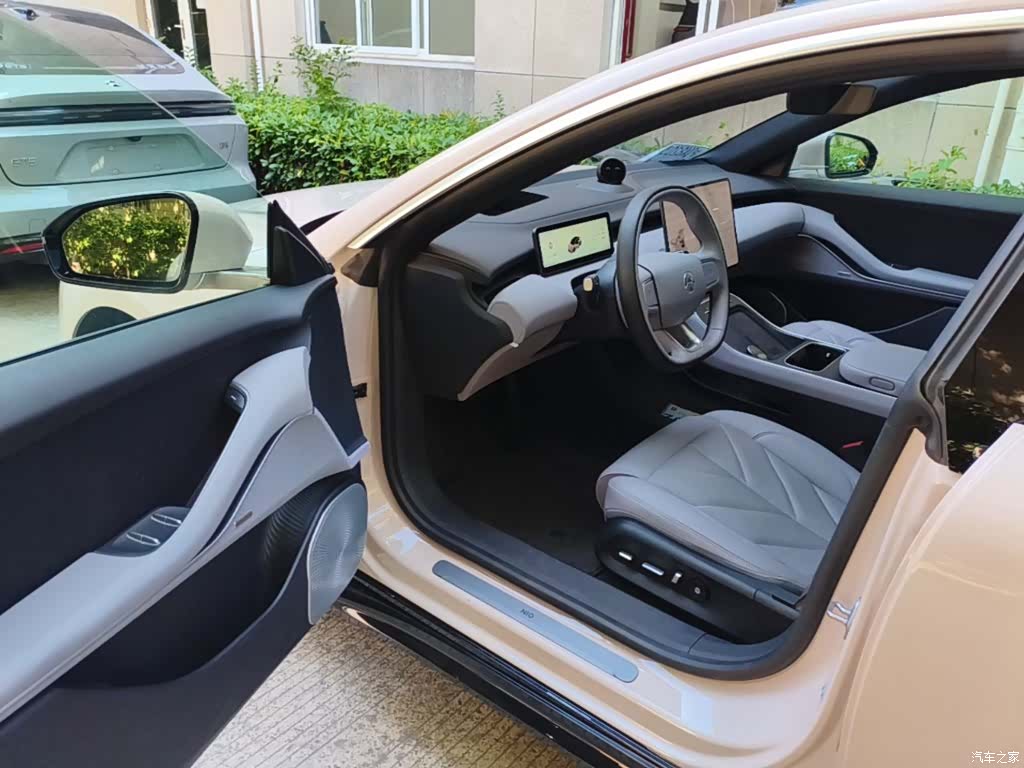 NIO ET5, 2025 12