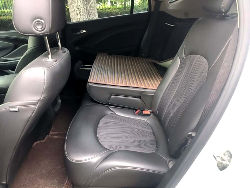 Buick Envision Plus, 2019 13