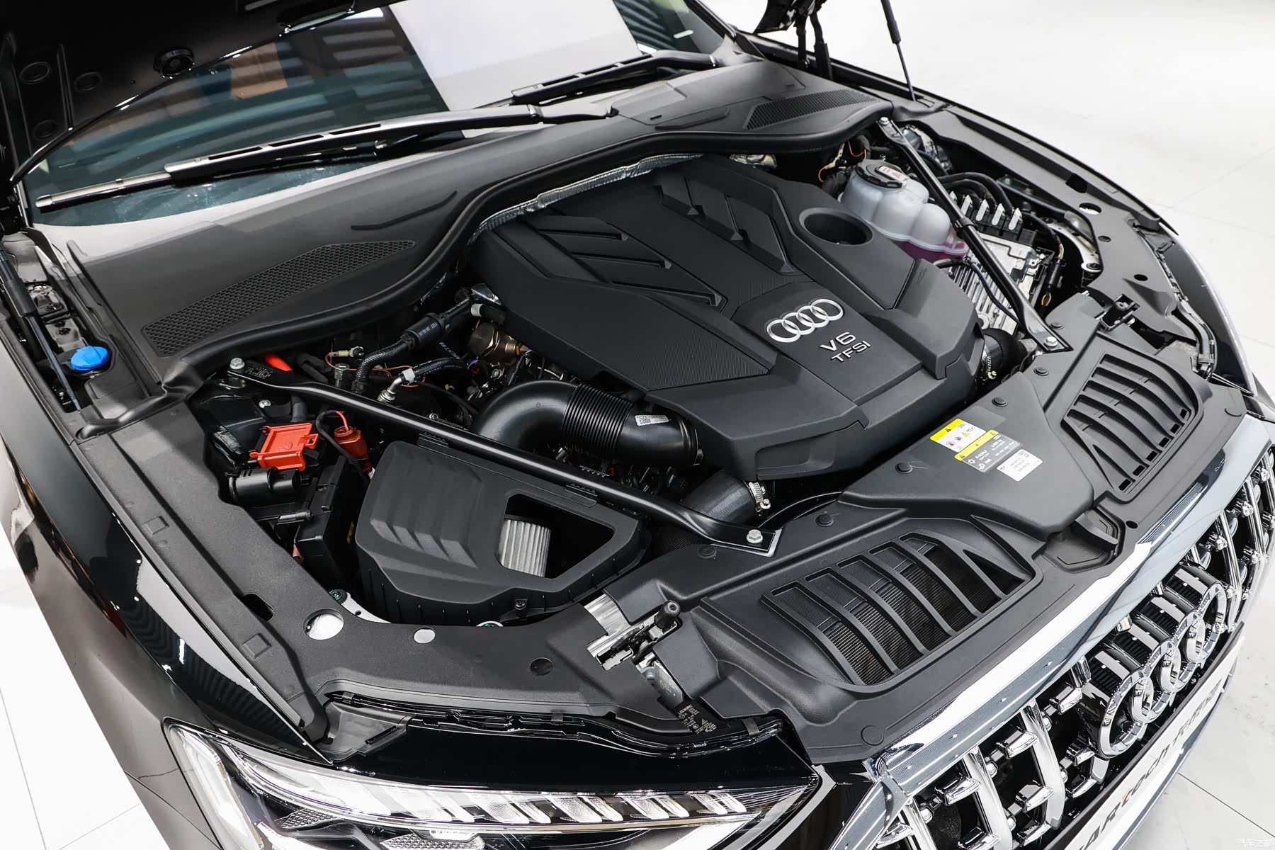Audi A8L, 2025 30