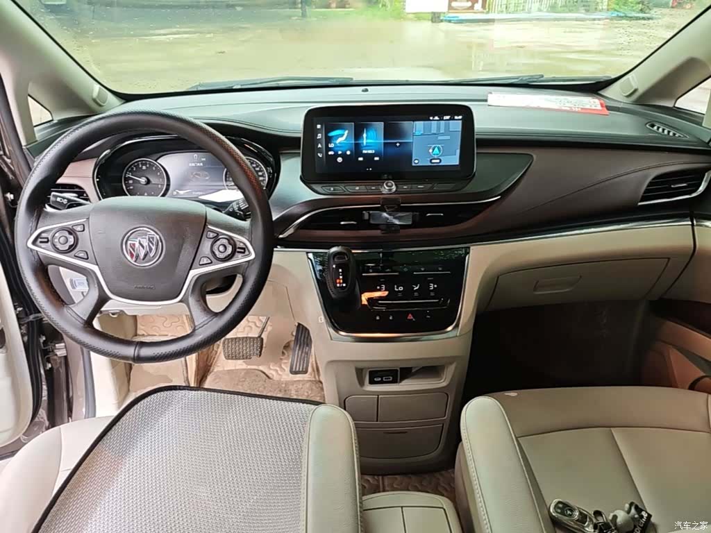 Buick GL8, 2023 10